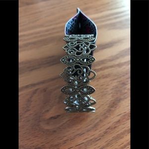 NWT Paparazzi metal scroll stretch bracelet. 🌺